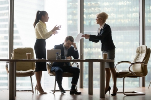 reagire alle critiche sul lavoro reagire alle critiche sul lavoro